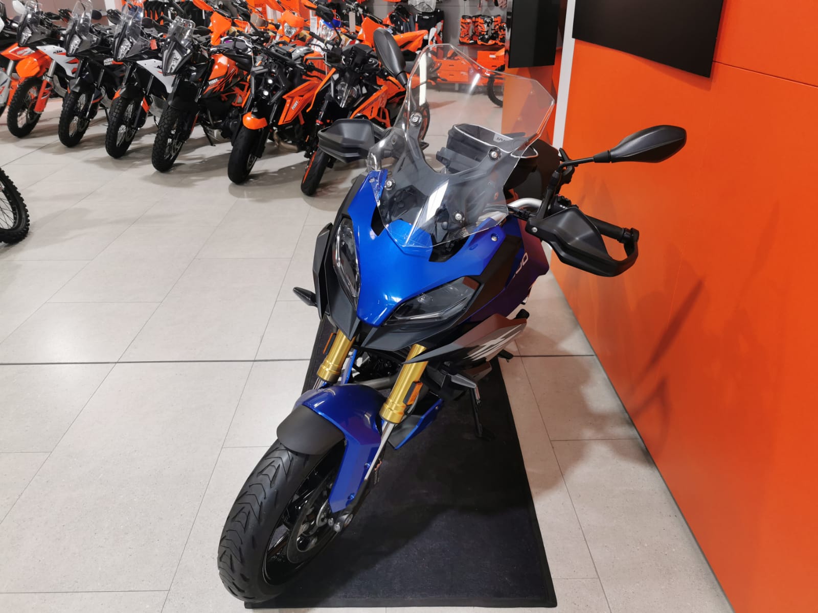 2023 BMW F900 Xr Sport