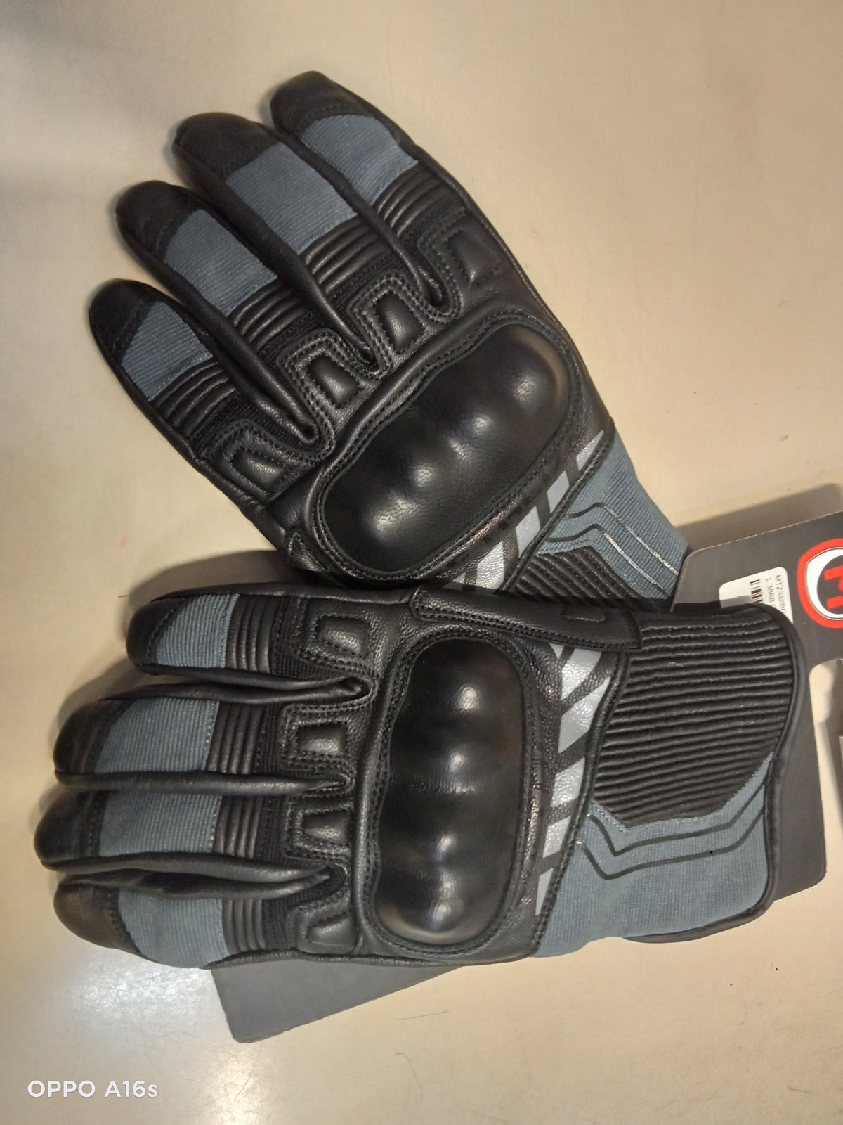 Metalize 386B Short Motorcycle Gloves