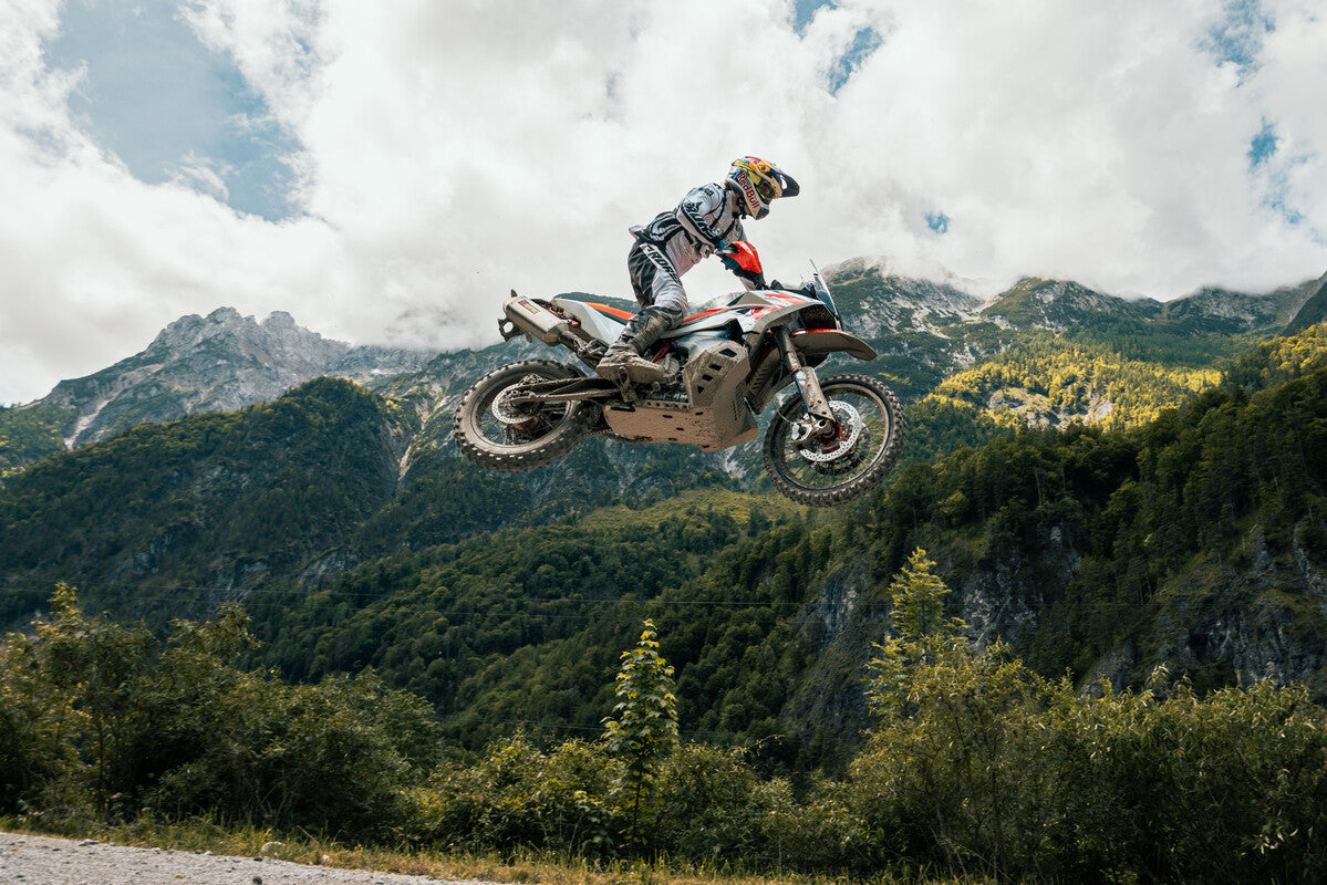 LAURENCE ARCHER TIGERTAILZ STRYPER まとめ売り Motorcycle Hire KZN | Adventure & Sport Bike Rental Durban | PERRY