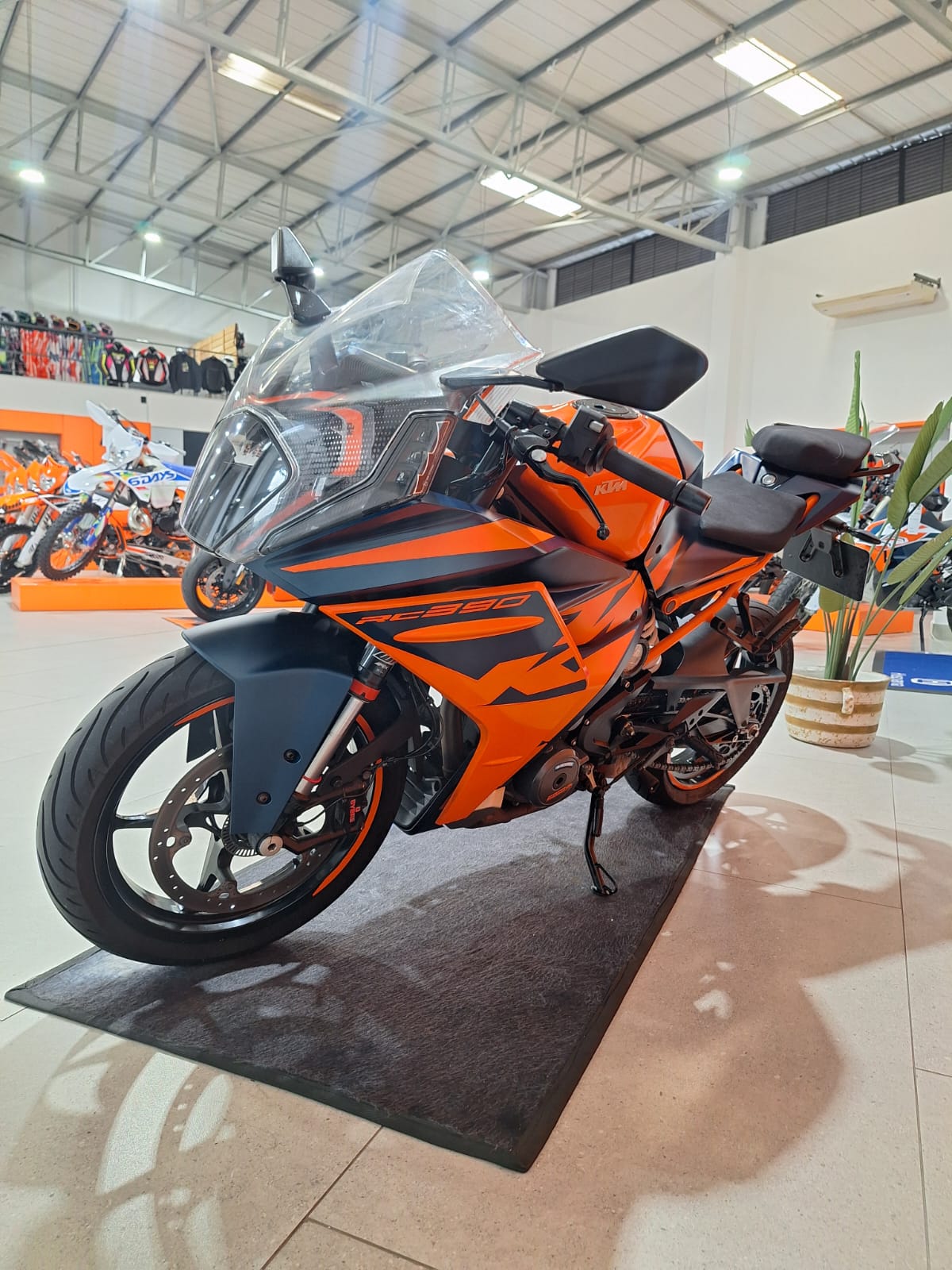 2022 KTM 390 RC