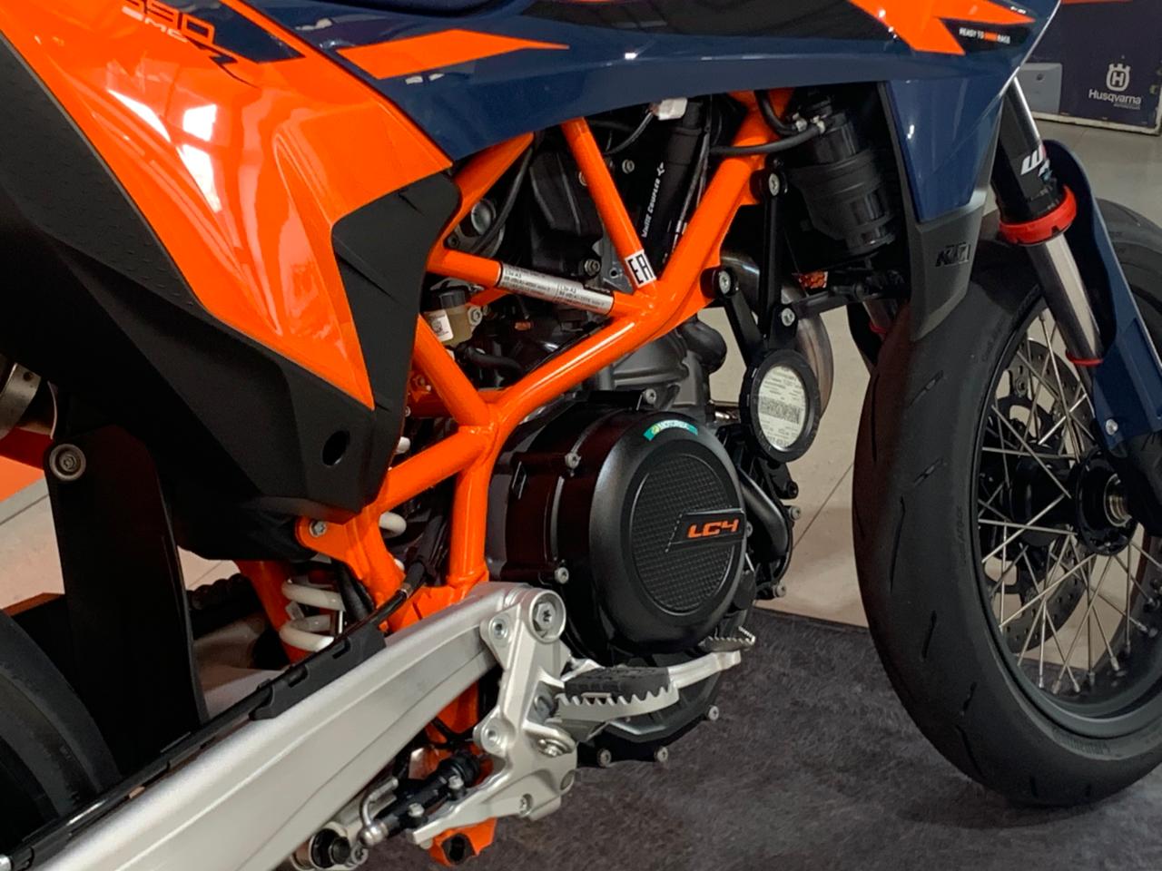 2026 KTM 690 SMC-R