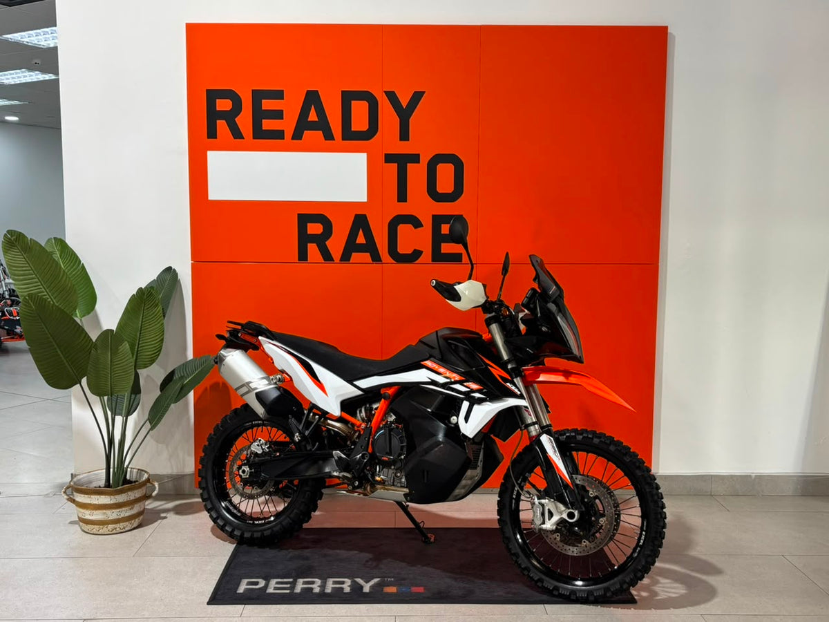 2022 KTM 890 Adventure-R