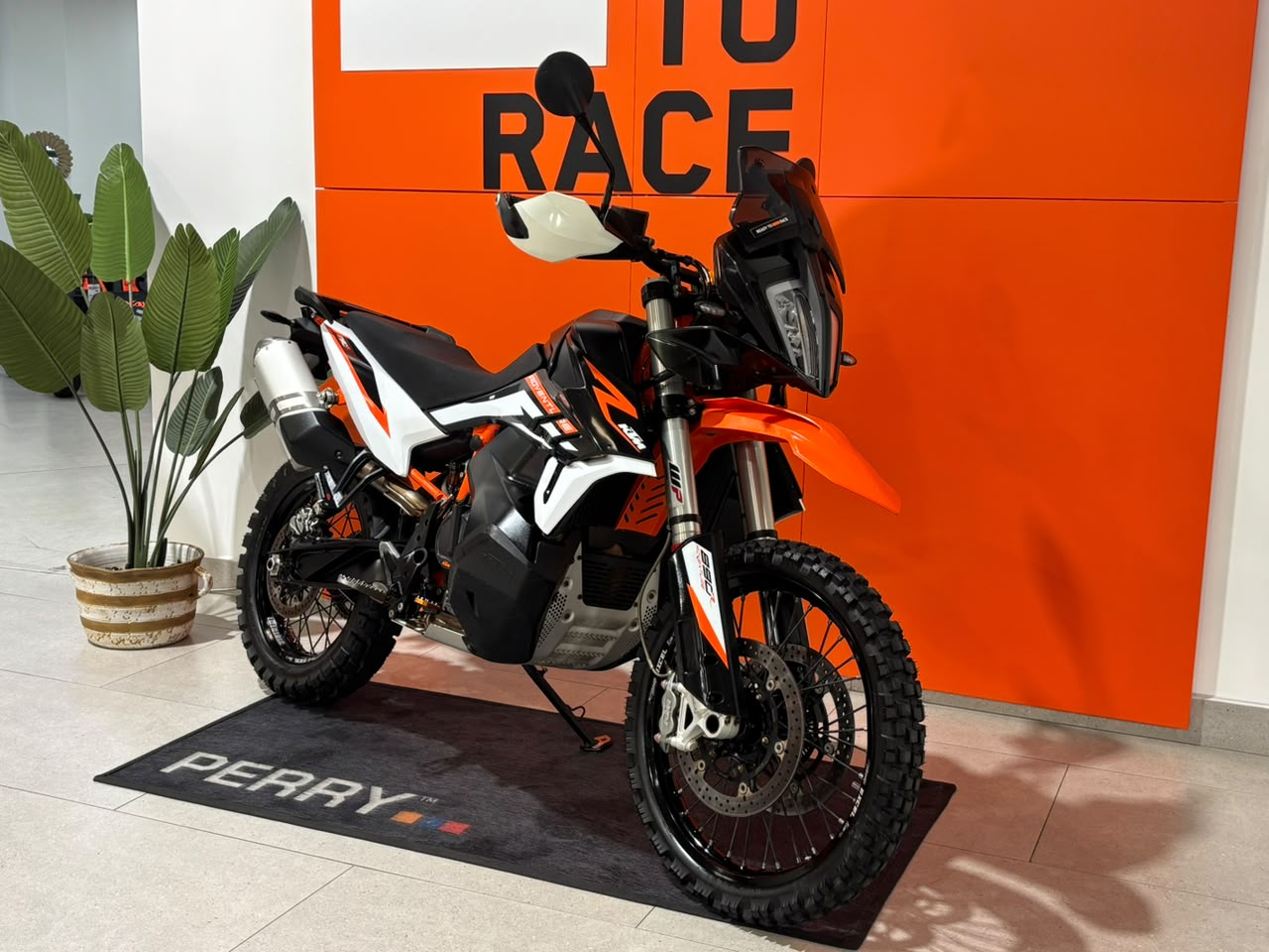 2022 KTM 890 Adventure-R