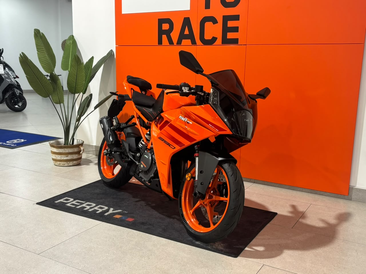 2024 KTM RC390