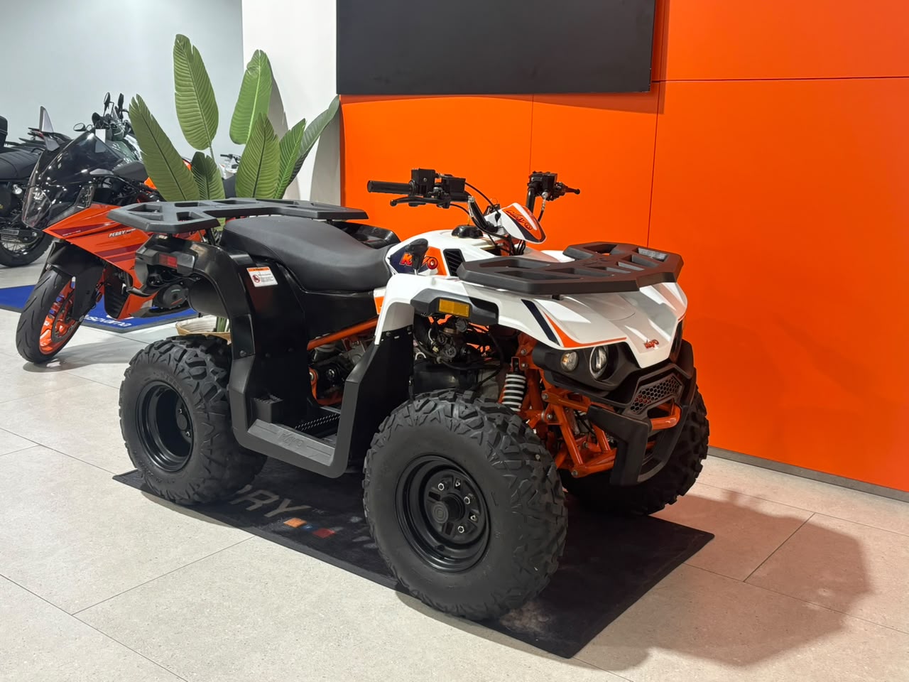 2025 KAYO AU180