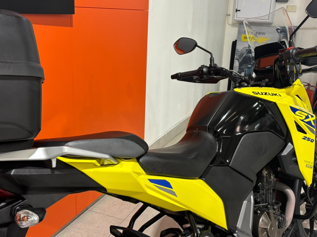 2023 Suzuki V-Strom 250