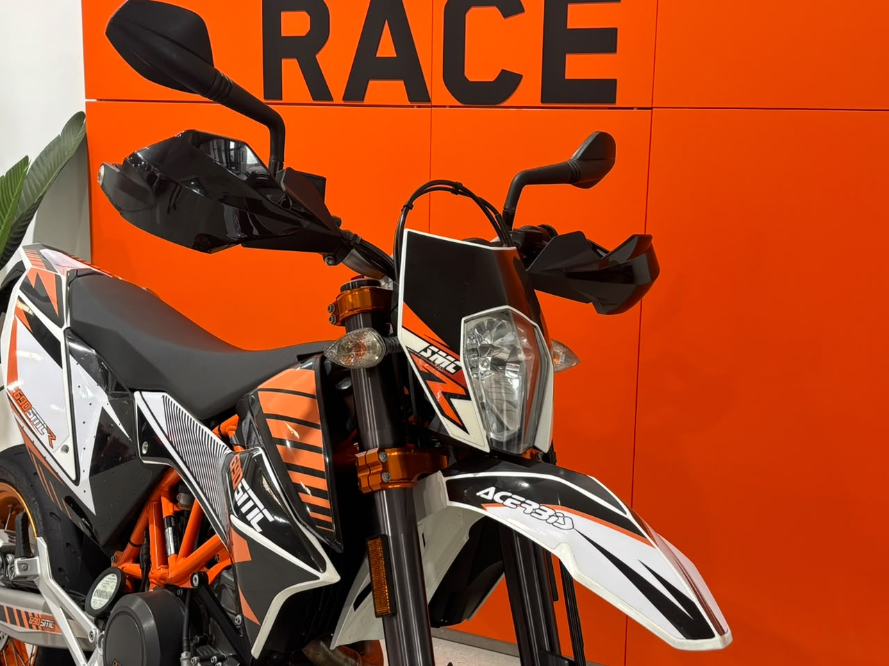 2017 KTM 690 SMC-R