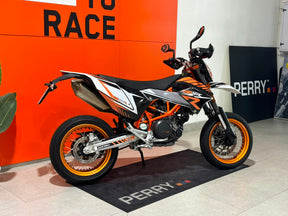 2017 KTM 690 SMC-R