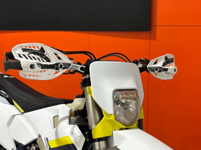 2025 Husqvarna TE 300